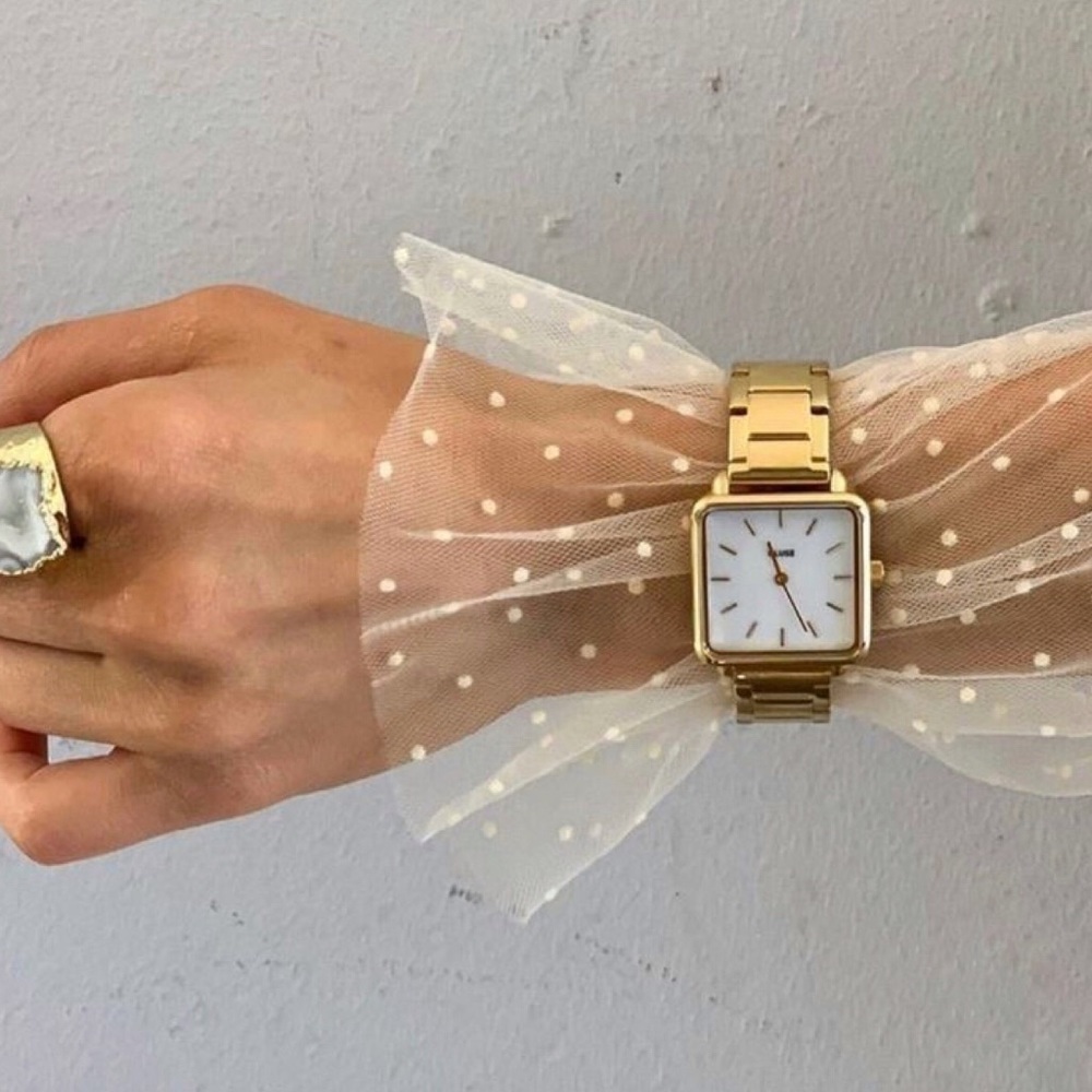 ▫️SOLD▫️Vintage | 1990s Gold Square Watch